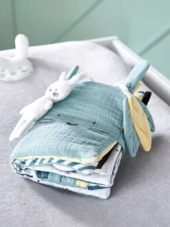 Livre Photos Et Activités Lapin Vert - Vertbaudet -Produits Pour Bébé livre photos et activites lapin 3